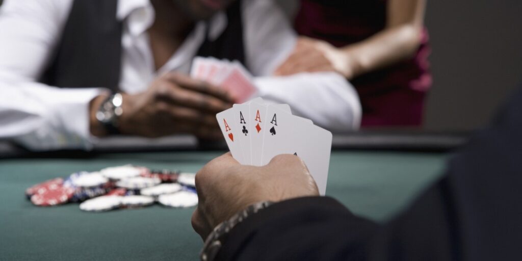 Tìm hiểu những quy tắc cơ bản của Poker