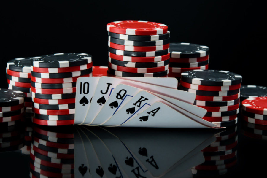 Nên nắm rõ những quy tắc cơ bản của Poker