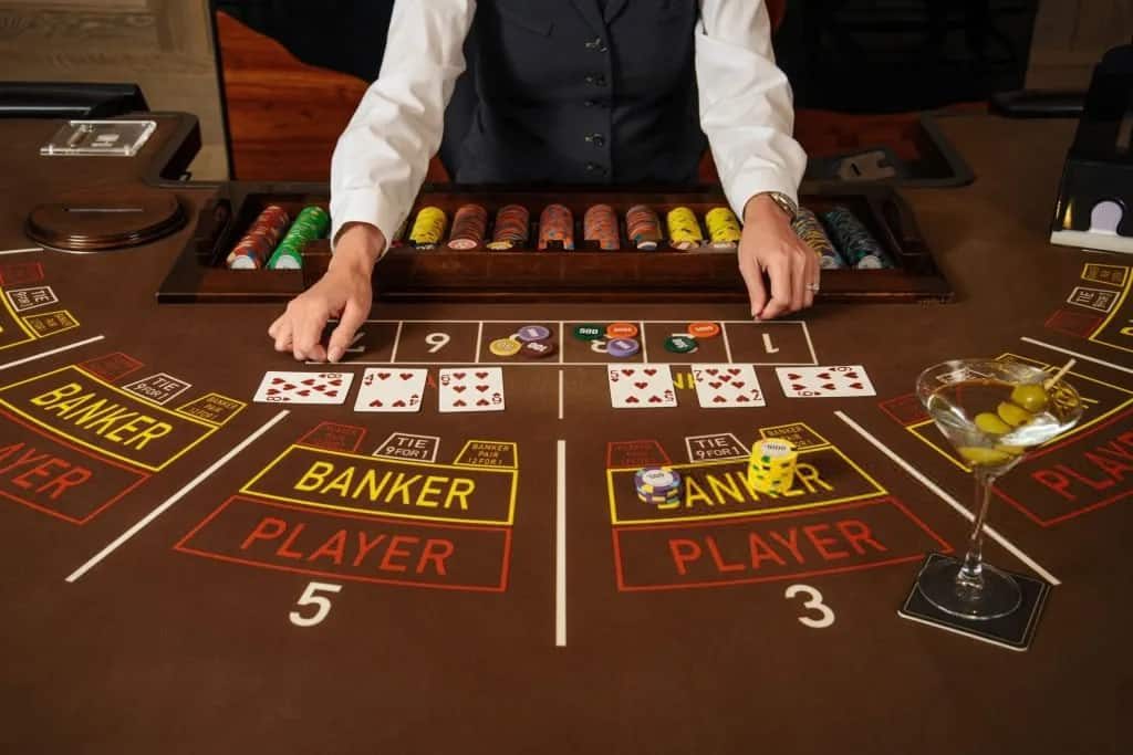 Banker baccarat là gì