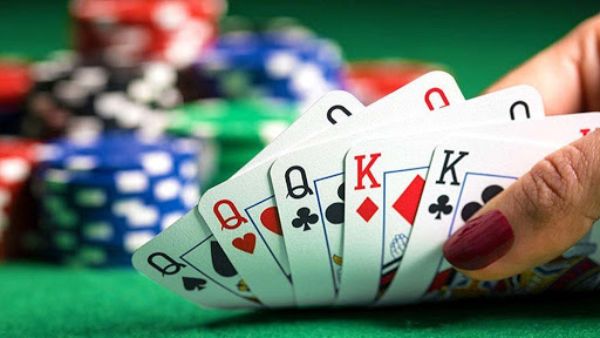 Tại sao Full House quan trọng trong Poker?