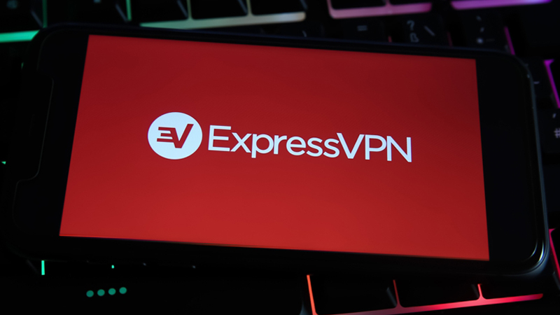 Vì sao phải học cách fake IP bằng ExpressVPN vào game bài Hitclub?